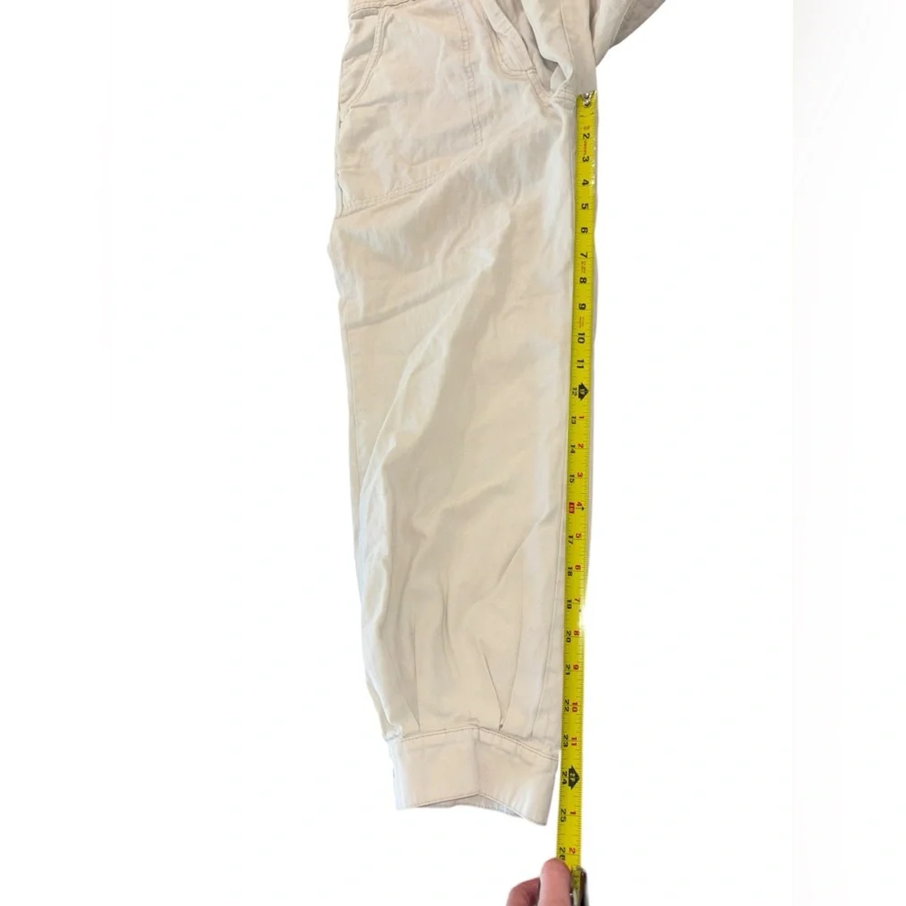 WILFRED Free Malina Pant Slouchy Mid Rise Beige Cargo Pants Womens 6